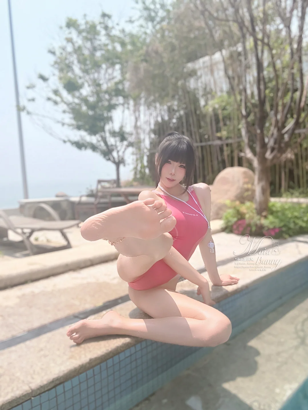 咬一口兔娘_25年12月_2025泳装限定作_水泳部前辈_94P_1_13GB tg@simisebaisi 【丝足阁】071.webp